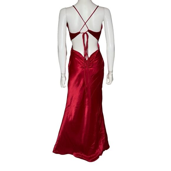 AQUA Formal Women’s Satin Open Back Gown A25650 Red Sz 8 - Picture 6 of 10
